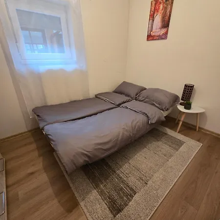 Apartment Nia *