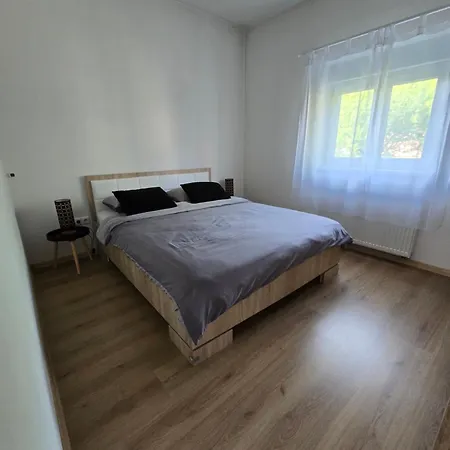 Apartman Nia *